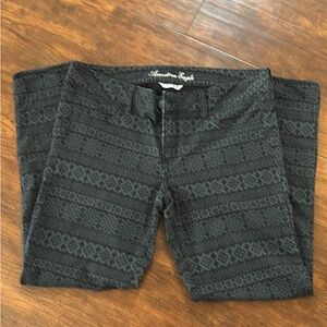 Blue patterned American Eagle pants
Size 14